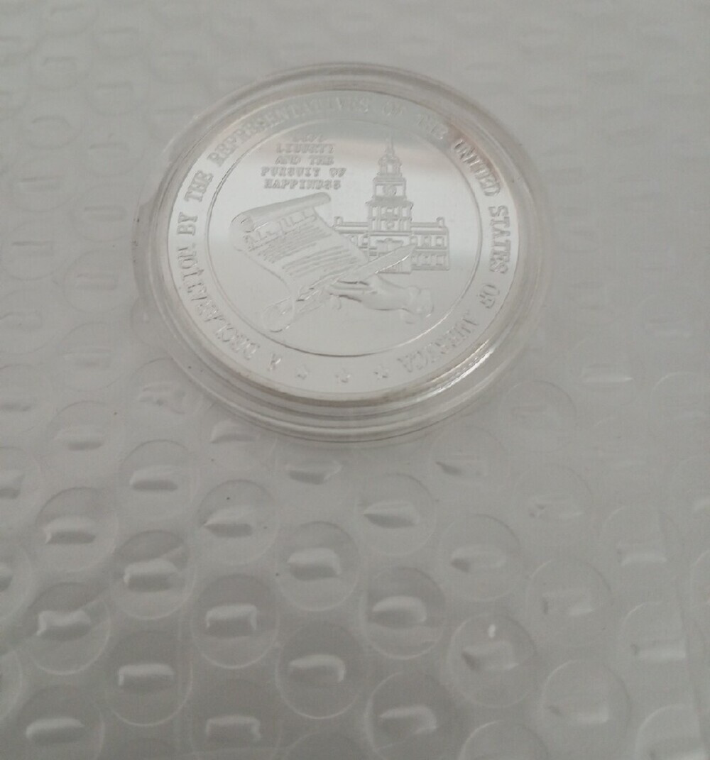 Commemorative July 4, 1776 Silver-Tone Collectible Coin - Picture 6 of 6